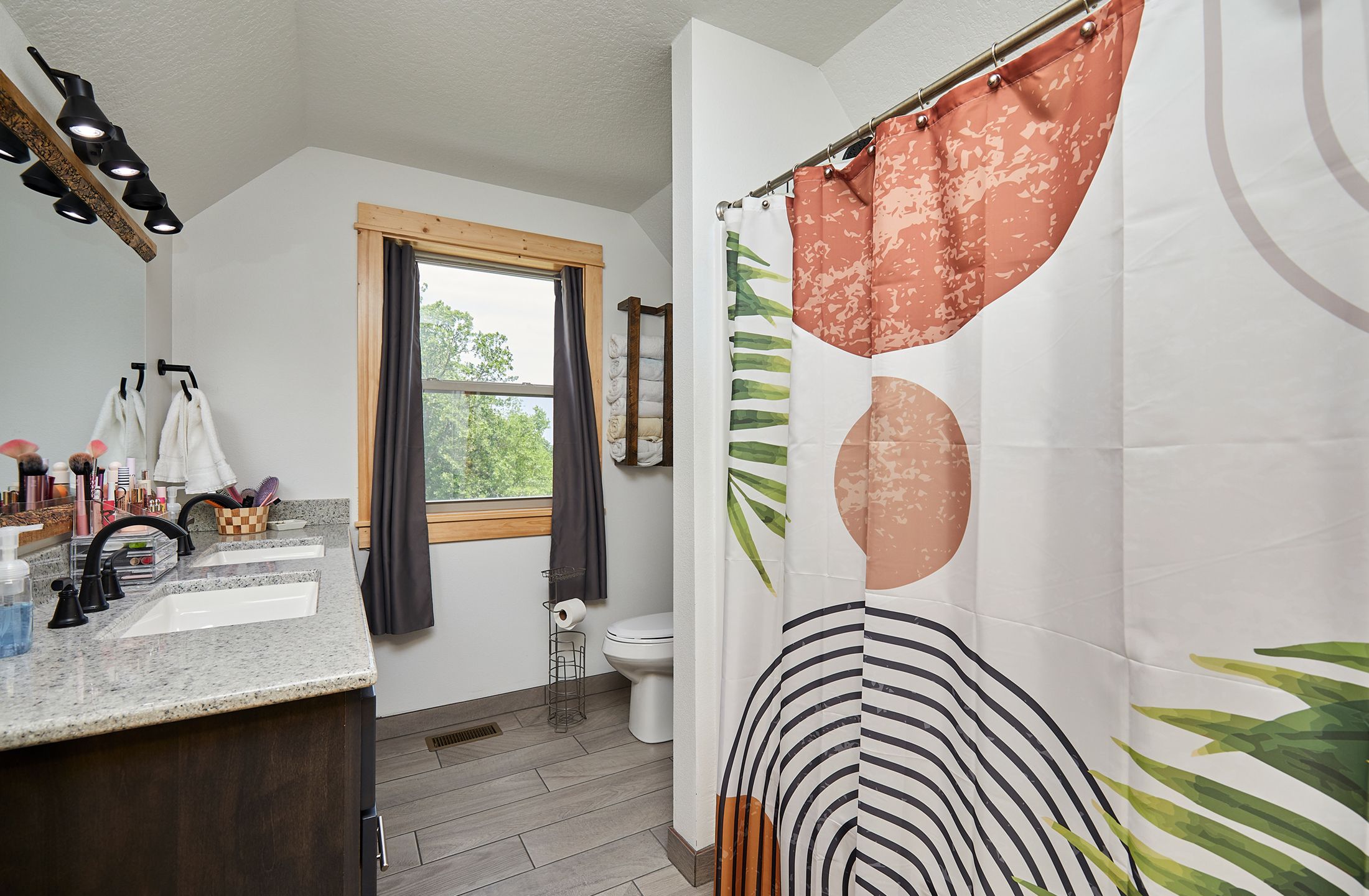 Listing Photo: 7708 Virginia St_042